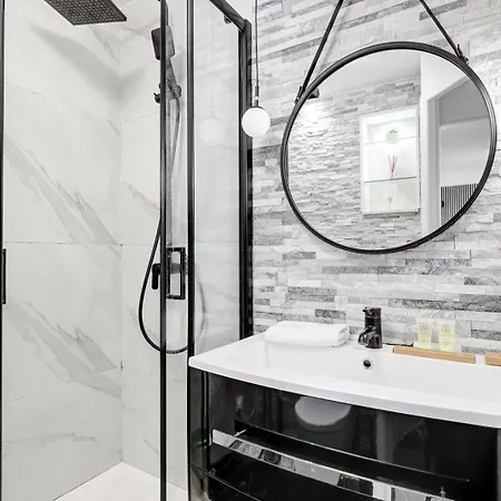 249 Arcade - Superbe à *